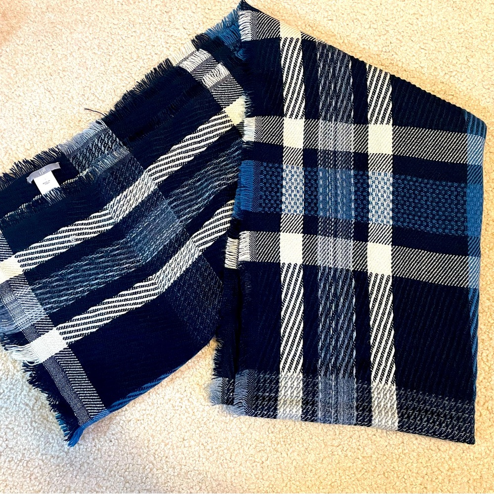 NWT J. Jill NVYBLU MLT Scarf